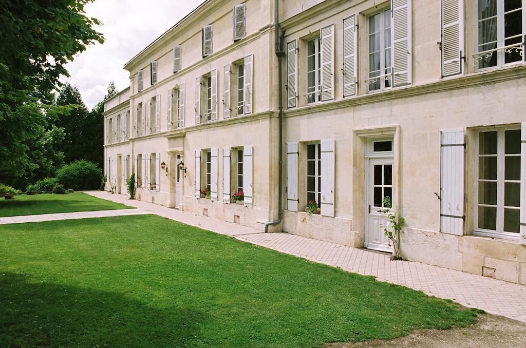 Chateau De Mesnac 외부 사진